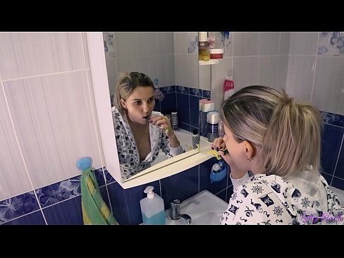 ❤️ פריצה עם צעירים בפיג'מה מסתיימים אוראלי בהצטיינות בתחת - לי שחור ️ פורנו רוסי ב-iw.credit-assorti.ru ☑